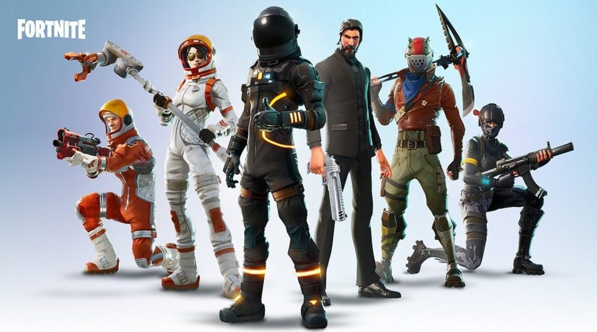 A group of Fortnite characters in various outfits stand posing, ready to battle.