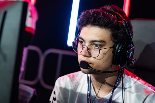 Photo of a FaZe Halo player