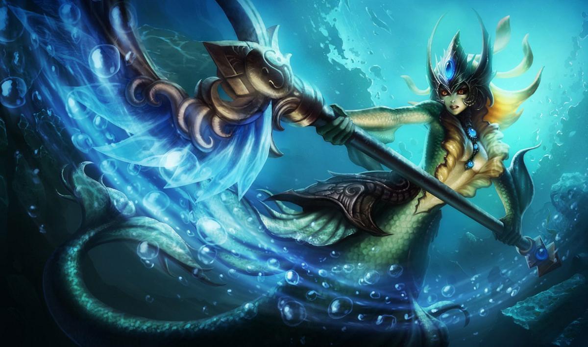 Nami holds her staff forward surrounded by blue water magic.