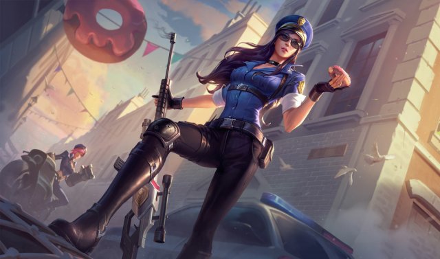 Officer Caitlyn in LoL