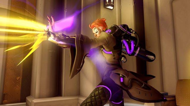 Moira from Overwatch using her Coalescence ability.