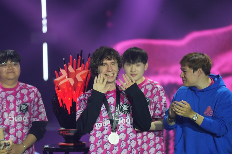 After receiving his grand finals MVP medal after the conclusion of the VCT Pacific League, something smiles and waves to the audience from stage.