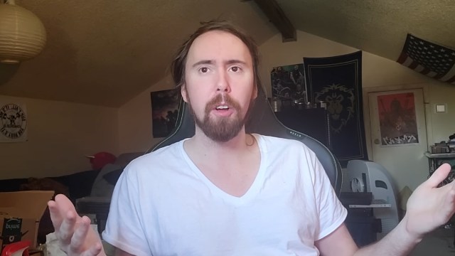 Asmongold sharing his thoughts in "Kick or Twitch?" video