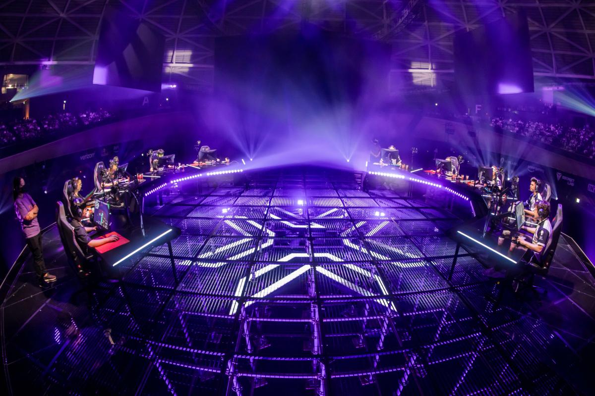 The 2023 VCT Masters Tokyo stage featuring EDG and Team Liquid.