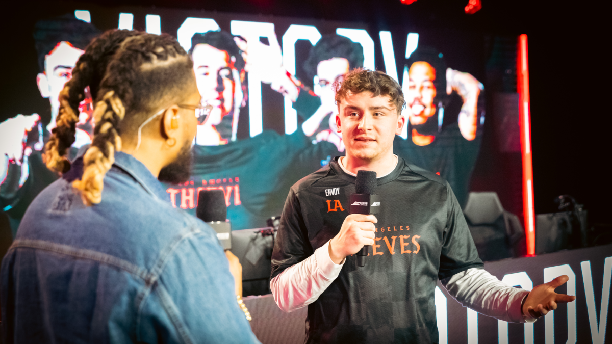 Envoy doing an on-stage interview after winning a CDL match with the LA Thieves.