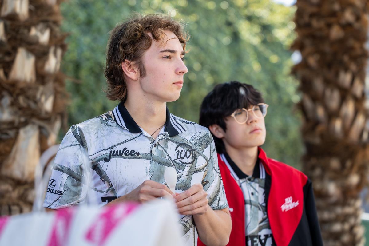 100 Thieves support player Busio discusses the course of action with his team in-between games of the series against Team Liquid.