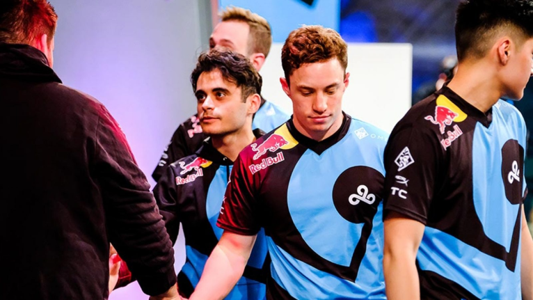 GOLDEN playing for Cloud9