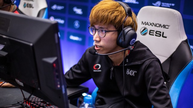 Meracle competing at ESL One Katowice in 2019.