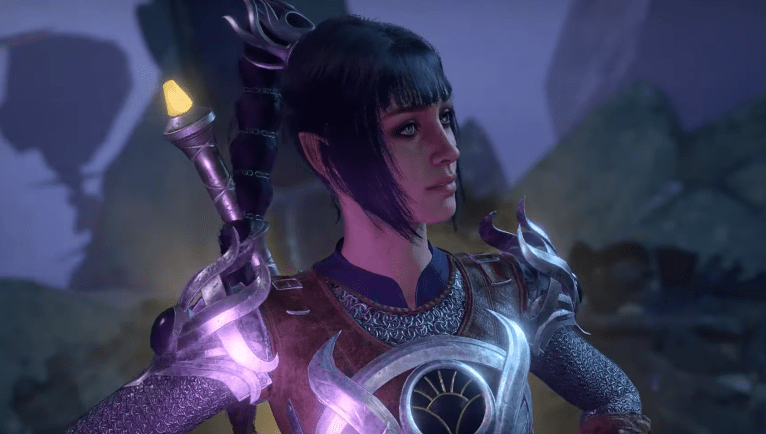 Shadowheart looks to the side while a glowing purple light emanates from her shoulder.