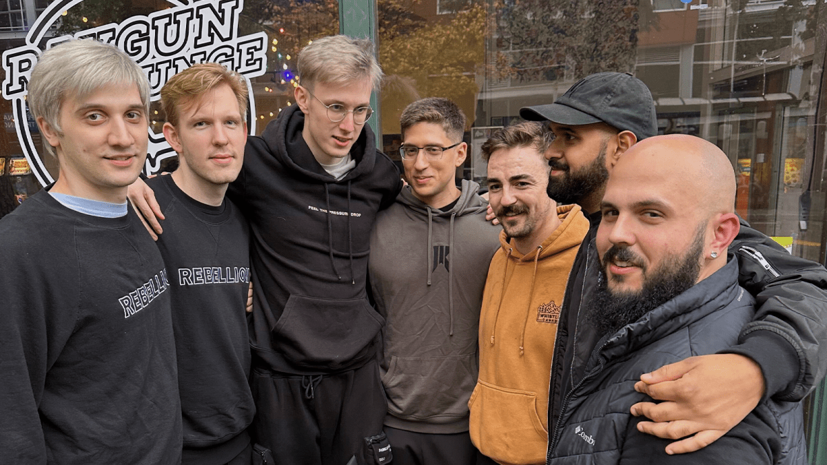 Shopify Rebellion's Dota 2 roster taking a photo before TI12.