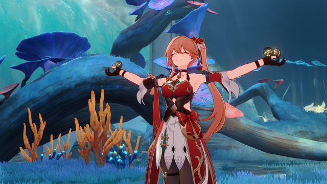 Guinaifen smiling proudly after juggling.