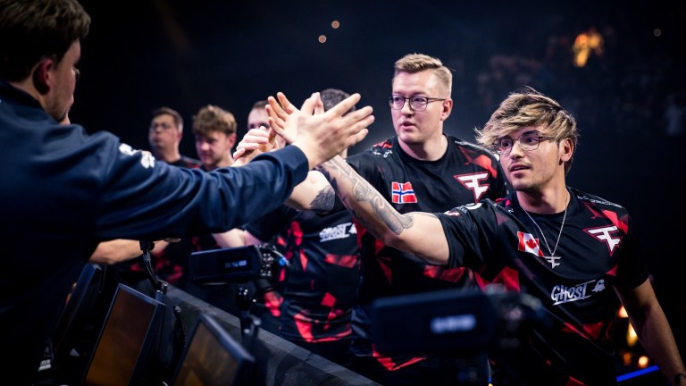 Photo highliting CS2 pros Twistzz and rain after FaZe won a match at IEM Sydney in October 2023.