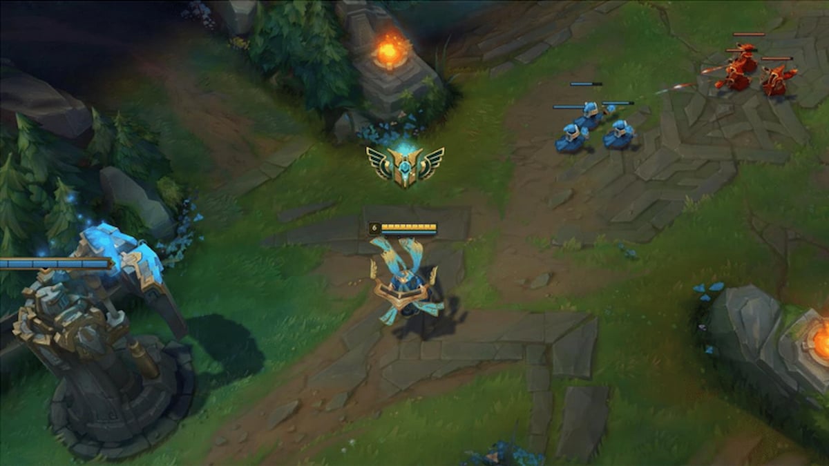 Sona flashing her Mastery in the middle lane