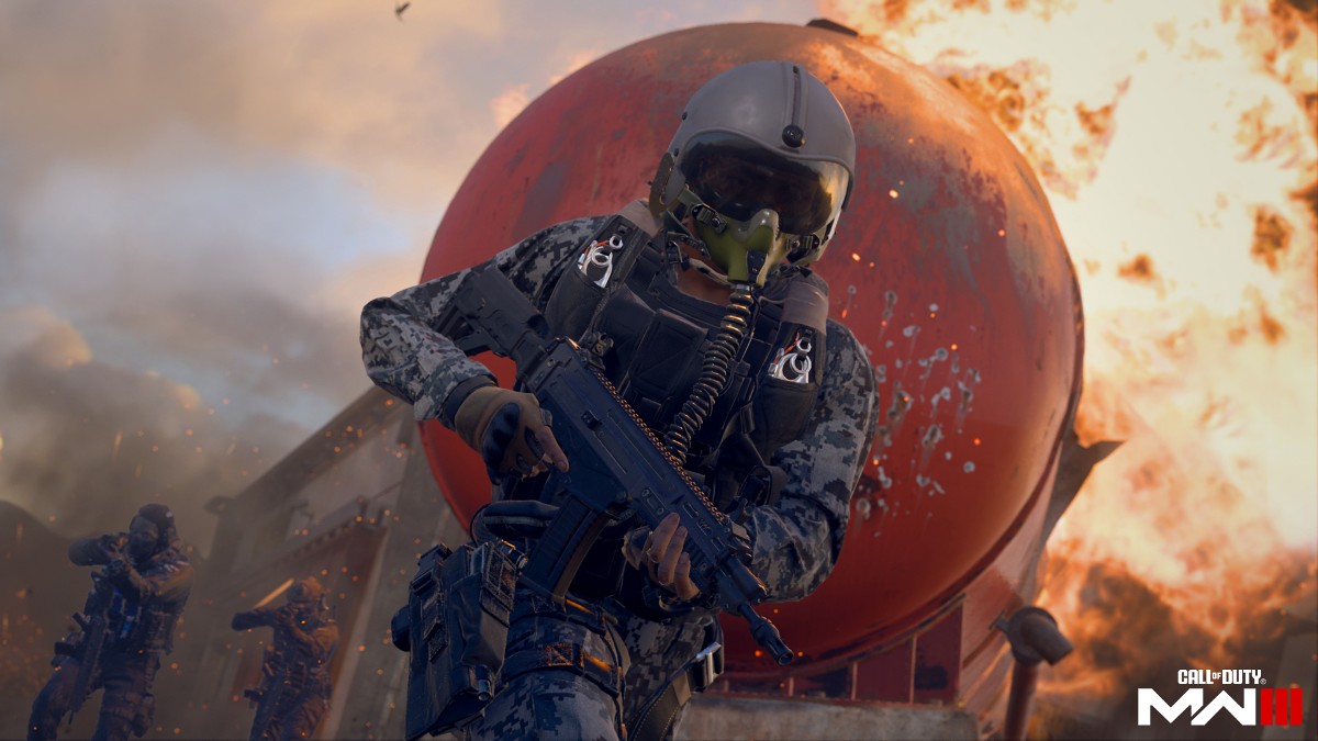An operator from MW3 sprinting while a giant orb rises in the background.