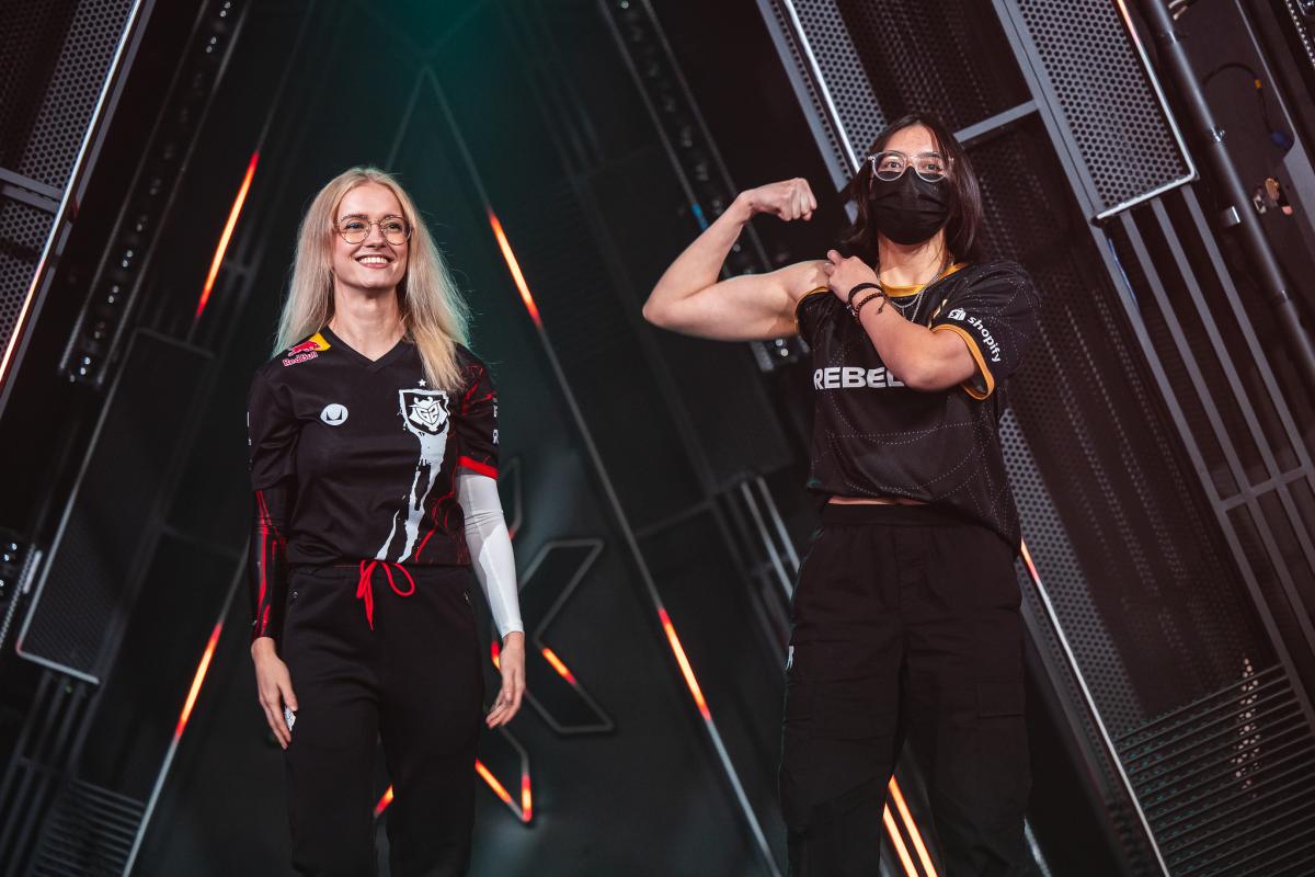 MeL and mimi posing on stage at VALORANT Game Changers Championship 2023