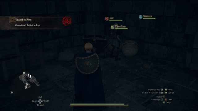 Image of the Arisen in Dragon's Dogma 2 looking at a chest.