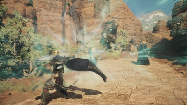 A Mystic Spearhand fires their Magike Speregonne towards a Cyclops in Dragon's Dogma 2.