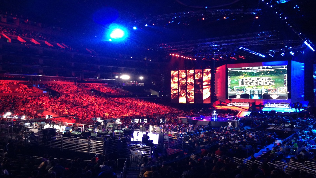 The Staples Center hosting League of Legends Season 3 Worlds Championship.