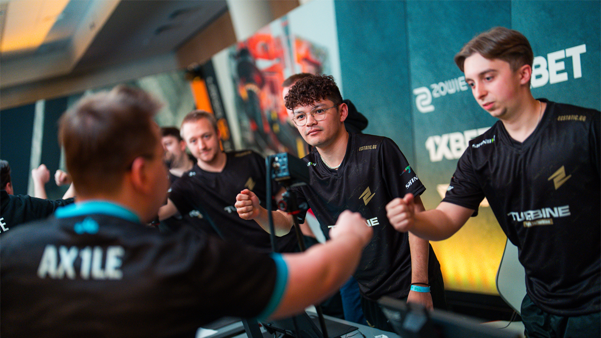 C9 and ECSTATIC fist bump after a game at the PGL CS2 Copenhagen Major.