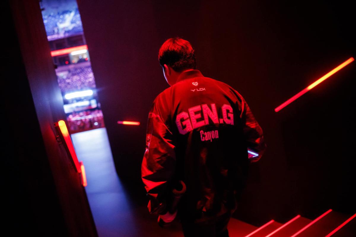 The back of a man in a Gen G jacket