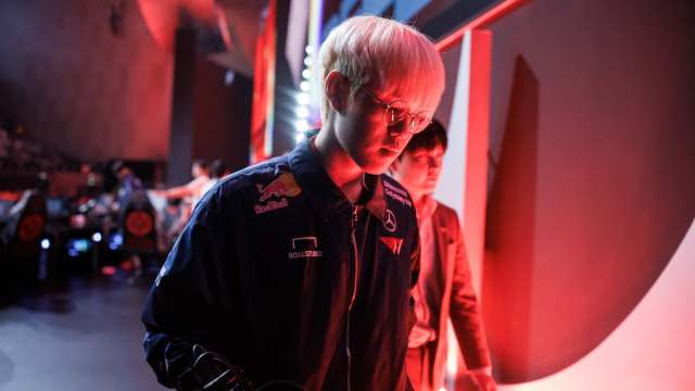 Moon "Oner" Hyeon-joon of T1 is seen back stage during MSI Bracket Stage after their loss.
