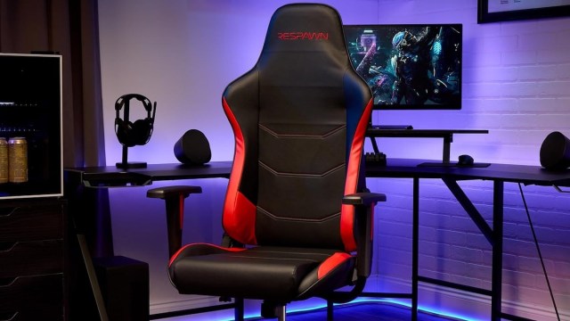 RESPAWN 110 gaming chair.