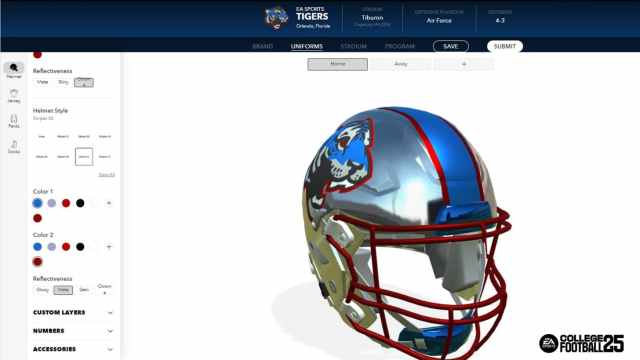 Custom helmets in CFB 25.