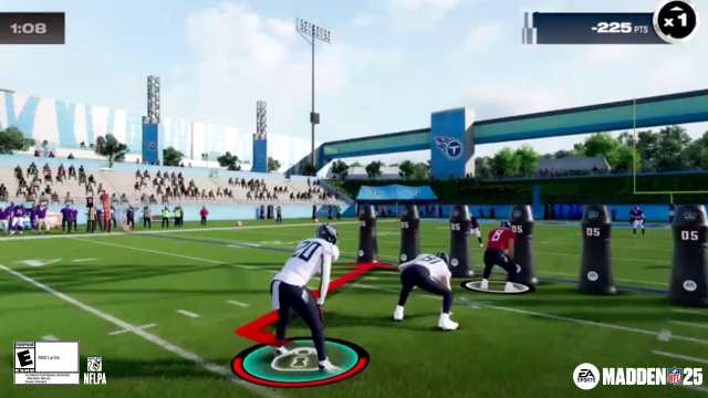 A running back lines up during a practice run in Madden 25.