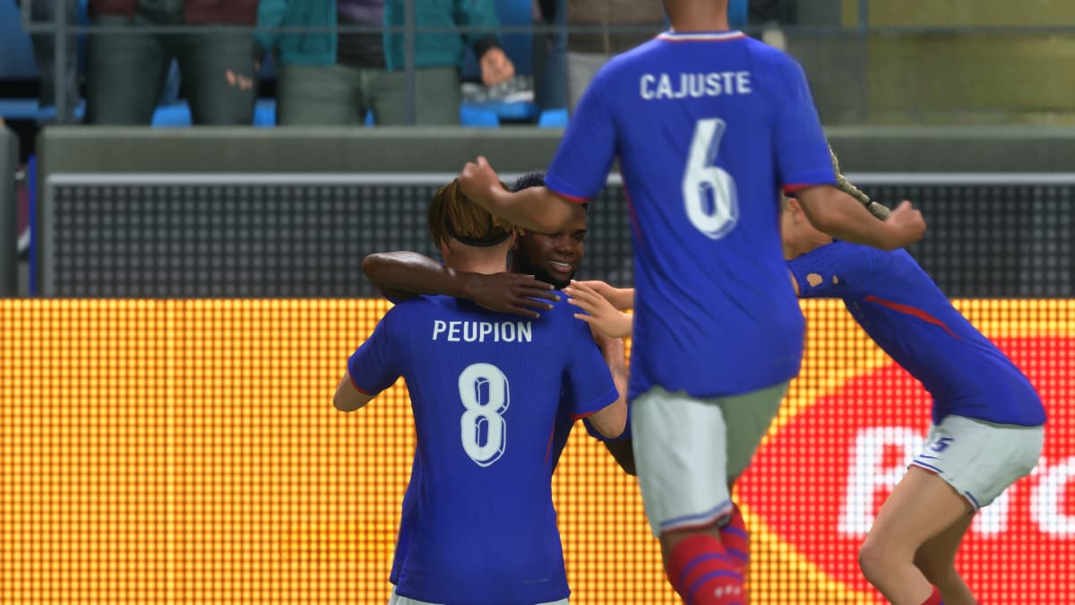 A group of players celebrating a goal in EA FC 25 Ultimate Team.