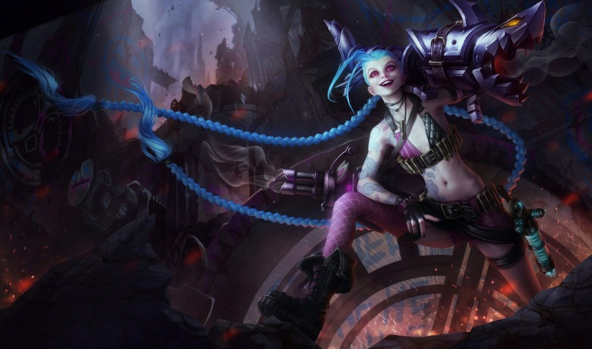 Jinx holding her gun in league of legends