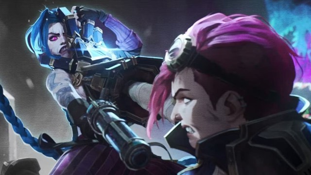 Close up shot of Jinx and Vi fighting