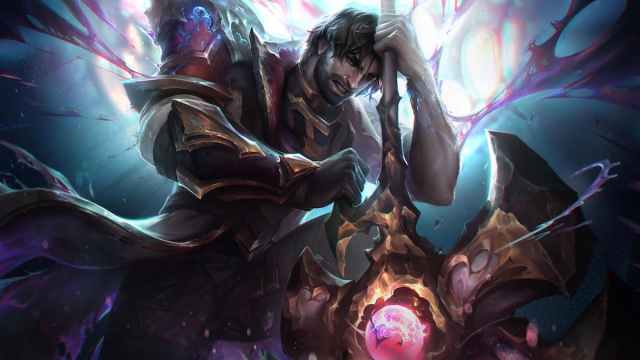 Picture showing Jayce from arcane and league of legends