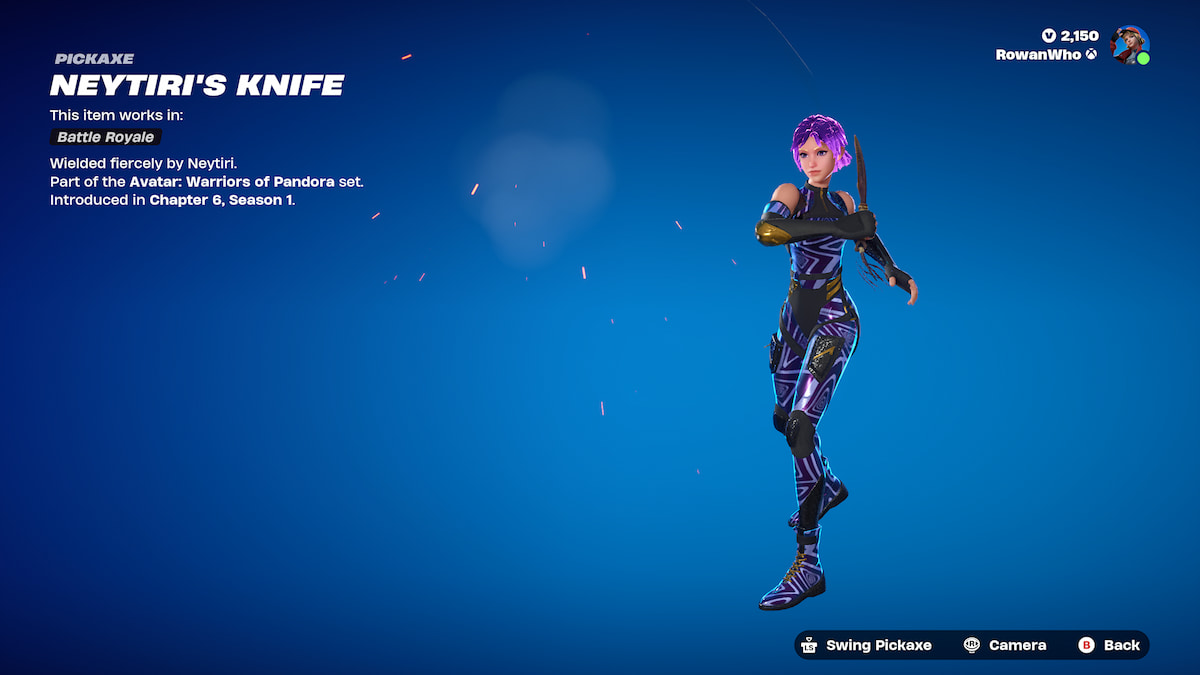 trying out the knife pickaxe in fortnite item shop