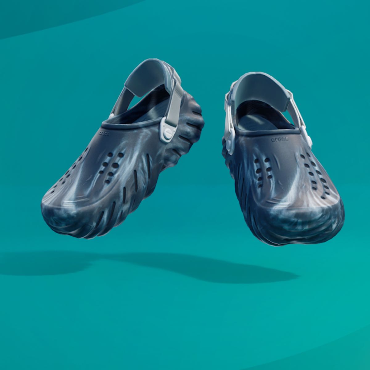 crocs clogs black sand multi