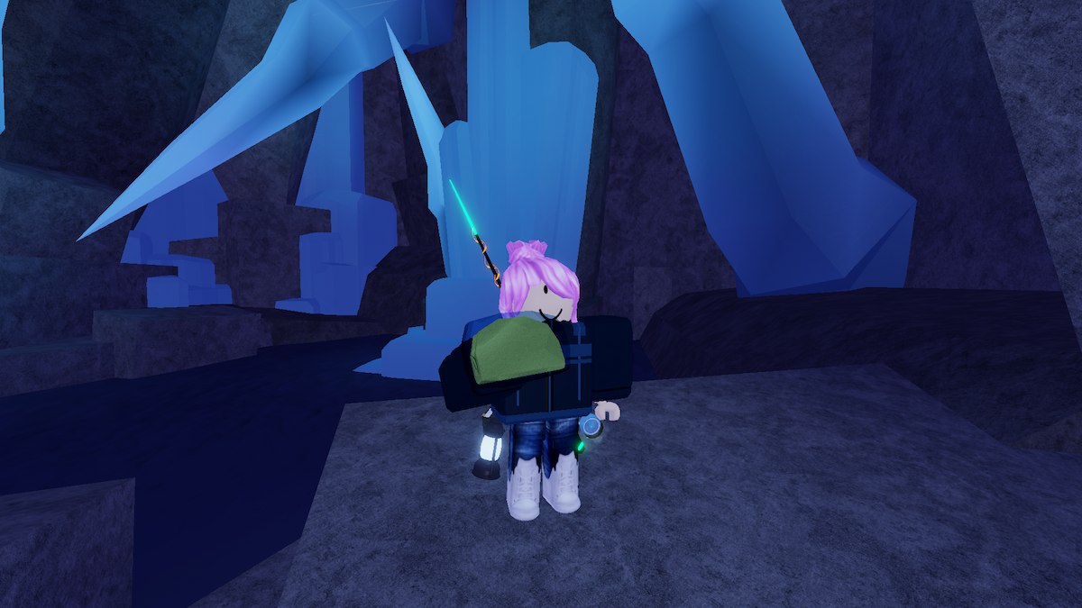 Player holding a Frigid Taco in Fisch.