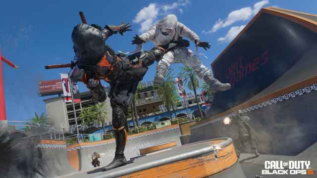 CoD operator kicking another operator on BO6 map Grind