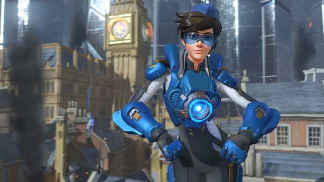 Tracer in her OW1 Archives skin