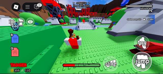 Picture showing correct mobile UI in Untitled Tag Game on Roblox.